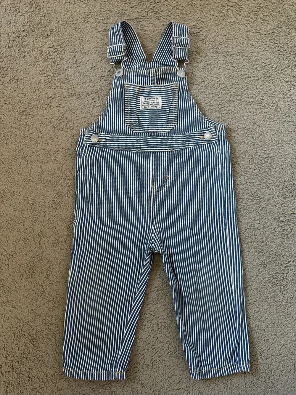 Levi’s Unisex Overalls, Yucatan Print, Train Conductor Outfit Costume Idea